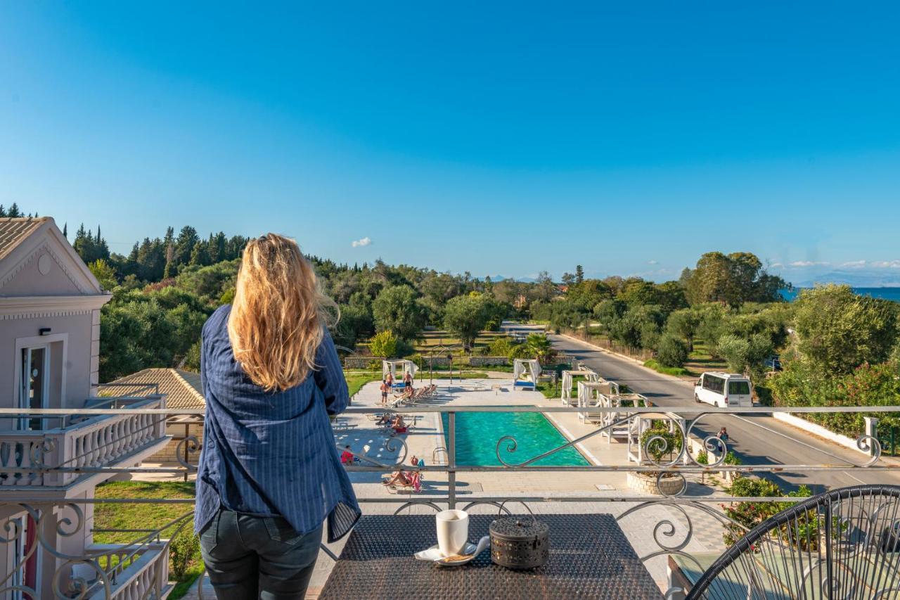 Ekati Mare Hotel Kávos Buitenkant foto